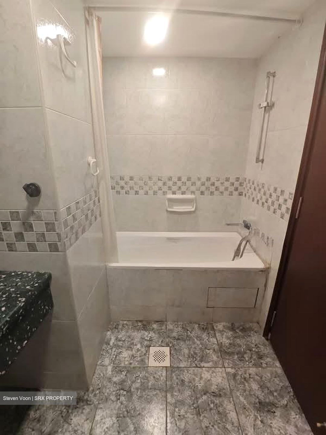 UE Square (D9), Apartment #591812761